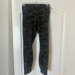 Powerhold  made by fabletics